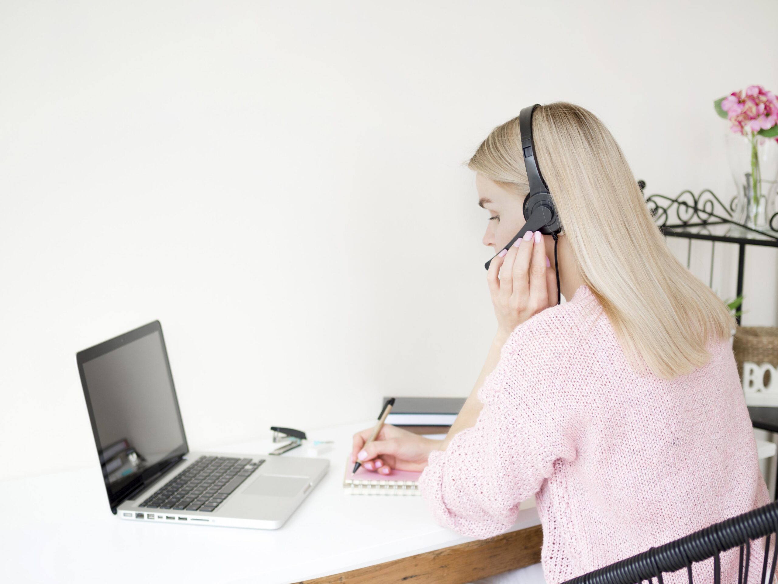 🗣️ Online-Übersetzerin werden – auch ohne Studium